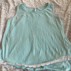 Girl’s tank top